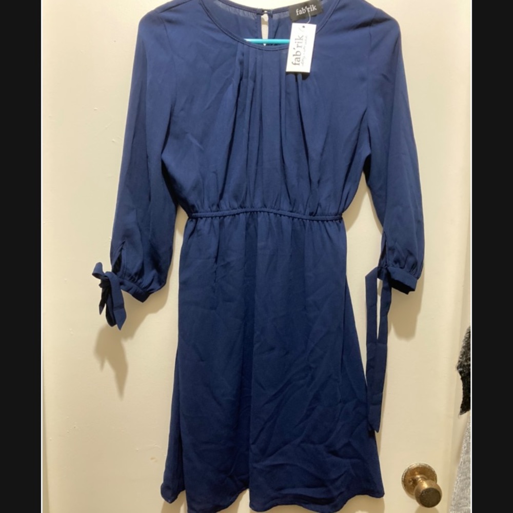NWT Fab’rik navy long sleeve dress